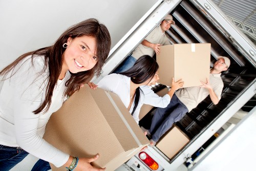 Free quote process for a Queensbury man and van booking